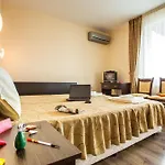 Family Saint Konstantin Hotel