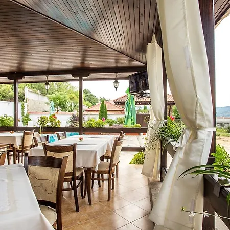 Family Saint Konstantin Hotel 3*