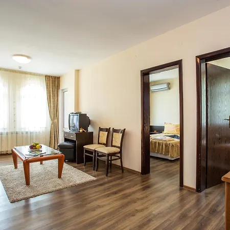 Family Saint Konstantin Hotel