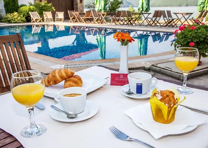 Hotel Family Saint Konstantin 3*