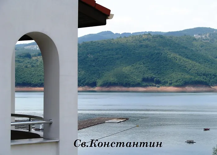 Family Saint Konstantin Hotel